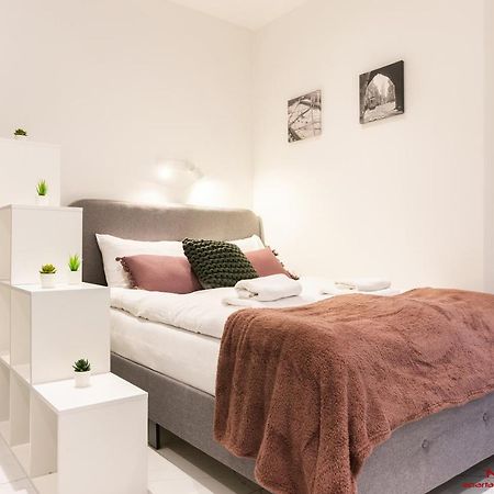 Apartment Nearto Old Town Halicka Street Cracovia Esterno foto